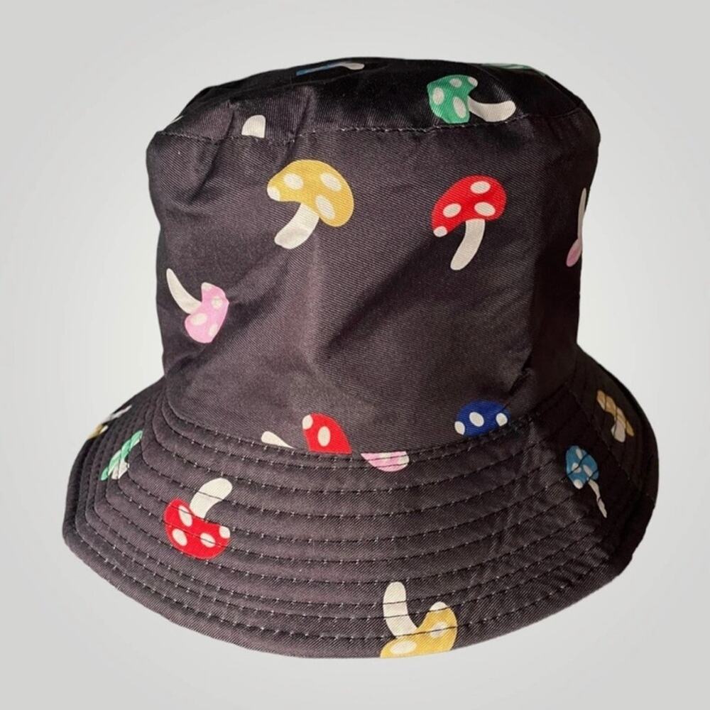 PRIMARK REVERSIBLE NWT PSYCHEDELIC MUSHROOM MODERN Y2K BUCKET HAT OS